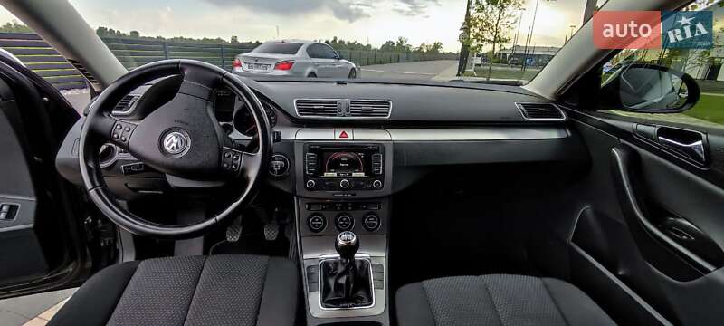 Седан Volkswagen Passat 2008 в Мукачевому