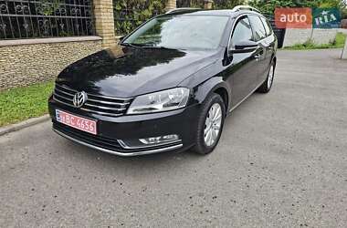 Універсал Volkswagen Passat 2011 в Луцьку