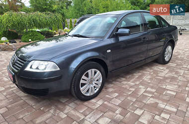 Седан Volkswagen Passat 2001 в 