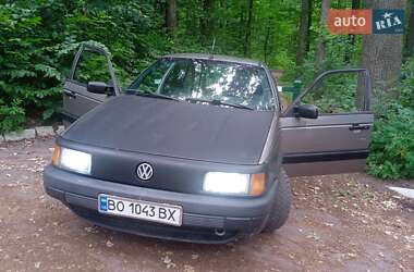 Седан Volkswagen Passat 1990 в Ярмолинцях