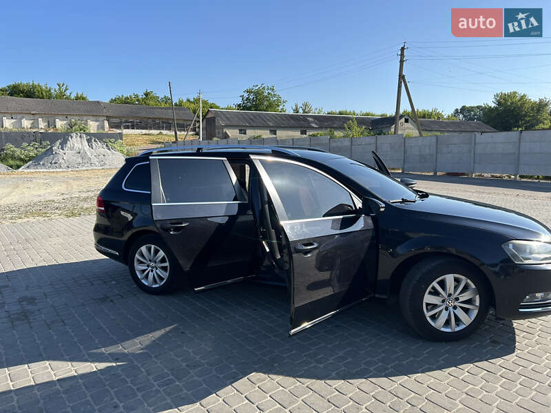 Универсал Volkswagen Passat 2011 в Хмельницком