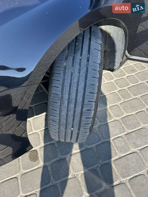 Универсал Volkswagen Passat 2011 в Хмельницком