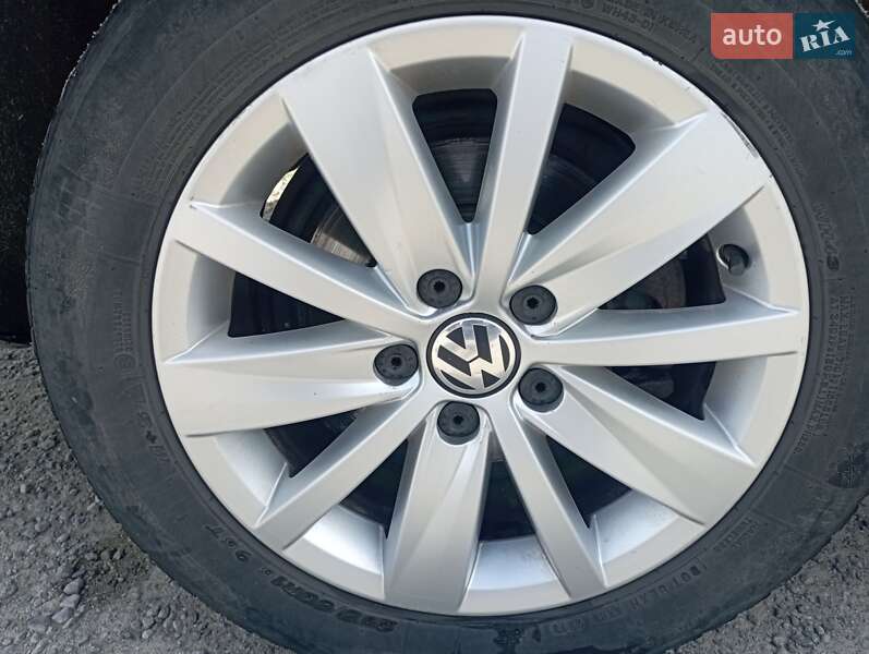 Универсал Volkswagen Passat 2014 в Изяславе фото 11 Универсал Volkswagen Passat 2014 в Изяславе