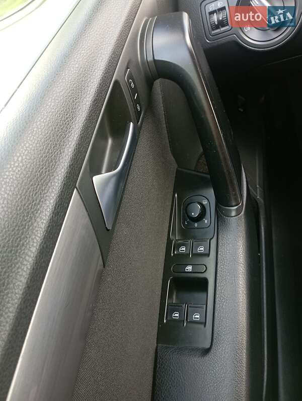 Универсал Volkswagen Passat 2014 в Изяславе фото 17 Универсал Volkswagen Passat 2014 в Изяславе