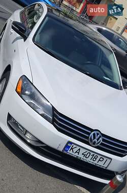 Седан Volkswagen Passat 2014 в Киеве
