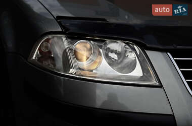 Універсал Volkswagen Passat 2004 в 