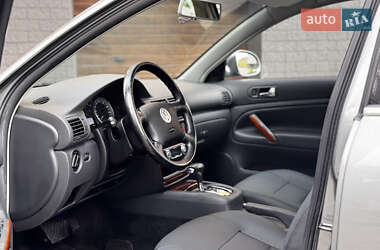 Універсал Volkswagen Passat 2004 в 