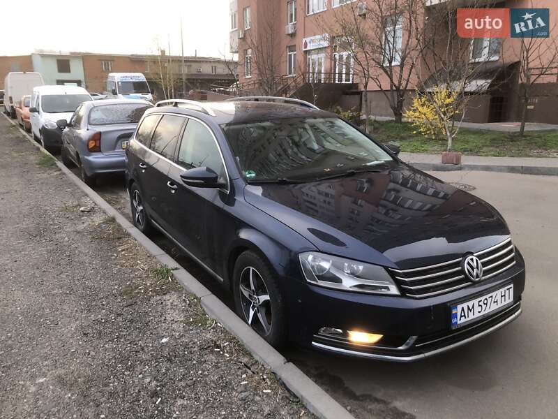 Універсал Volkswagen Passat 2011 в Ємільчиному