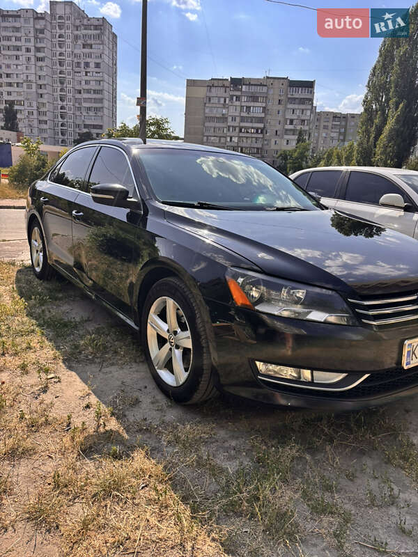 Універсал Volkswagen Passat 2015 в Києві