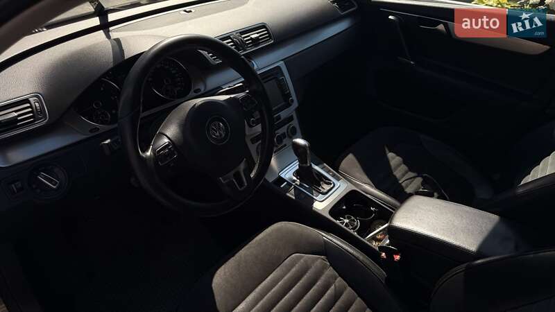 Седан Volkswagen Passat 2013 в Броварах