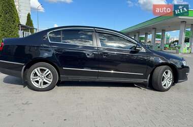 Седан Volkswagen Passat 2008 в 