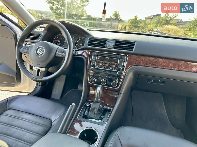 Седан Volkswagen Passat 2012 в Днепре фото 53 Седан Volkswagen Passat 2012 в Днепре