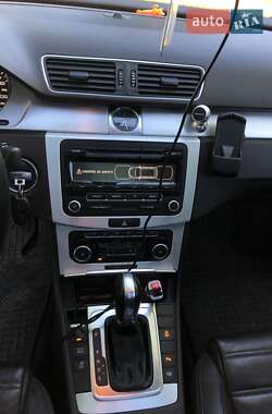 Универсал Volkswagen Passat 2011 в 