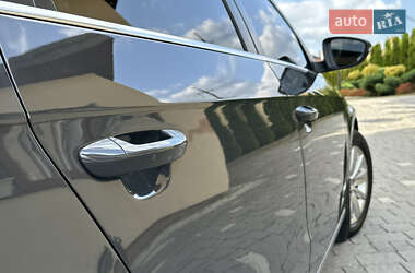 Універсал Volkswagen Passat 2013 в 