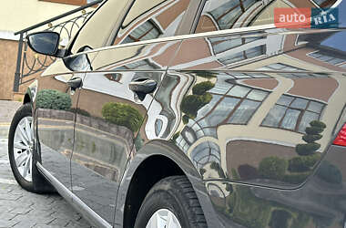Універсал Volkswagen Passat 2013 в 