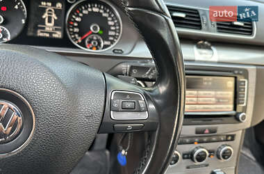 Універсал Volkswagen Passat 2013 в 