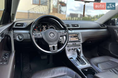 Універсал Volkswagen Passat 2013 в 