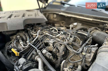 Універсал Volkswagen Passat 2013 в 