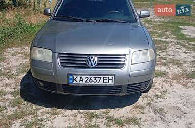 Універсал Volkswagen Passat 2001 в Києві