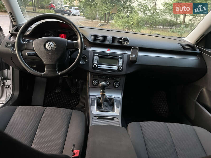 Универсал Volkswagen Passat 2008 в Днепре