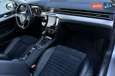 Седан Volkswagen Passat 2019 в 