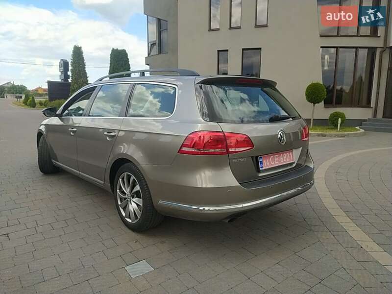 Универсал Volkswagen Passat 2012 в Стрые