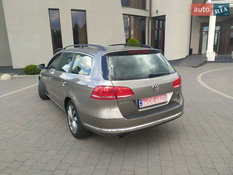 Универсал Volkswagen Passat 2012 в Стрые
