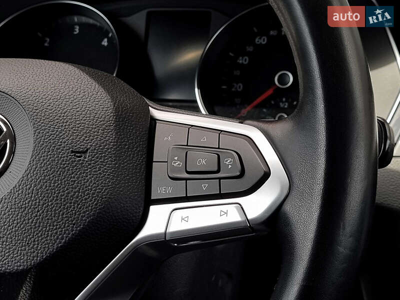 Универсал Volkswagen Passat 2019 в Петропавловской Борщаговке