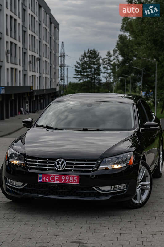 Седан Volkswagen Passat 2013 в Новояворовске