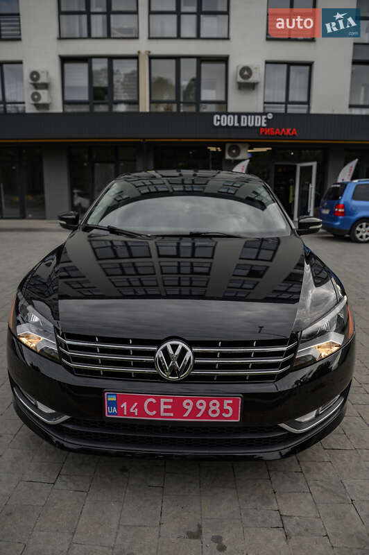 Седан Volkswagen Passat 2013 в Новояворовске