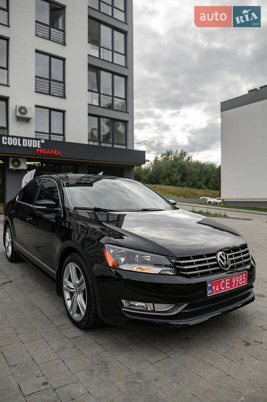 Седан Volkswagen Passat 2013 в Новояворовске