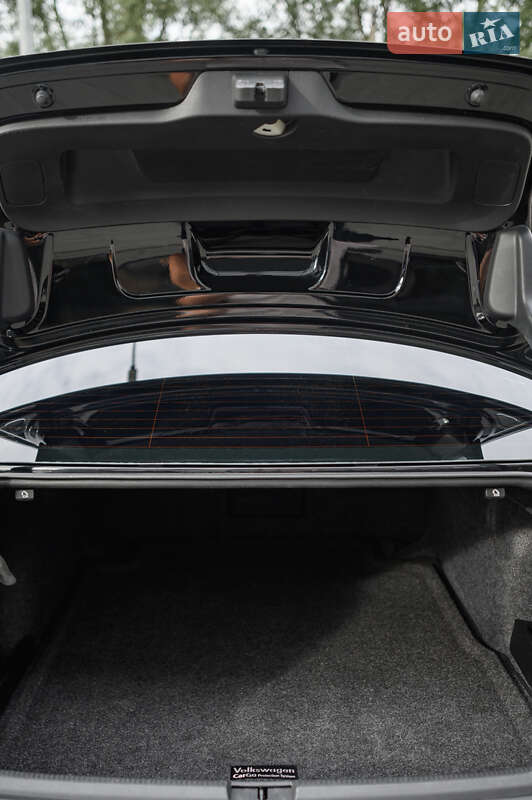 Седан Volkswagen Passat 2013 в Новояворовске