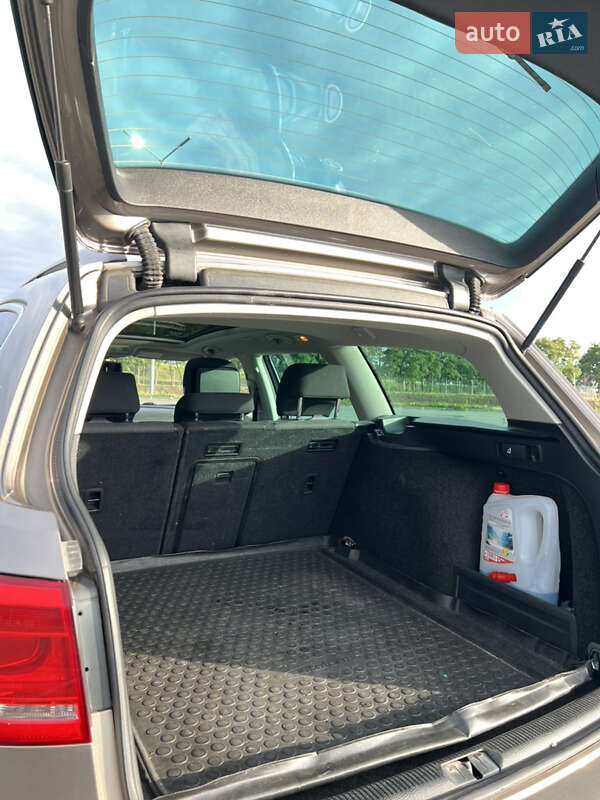 Универсал Volkswagen Passat 2011 в Днепре