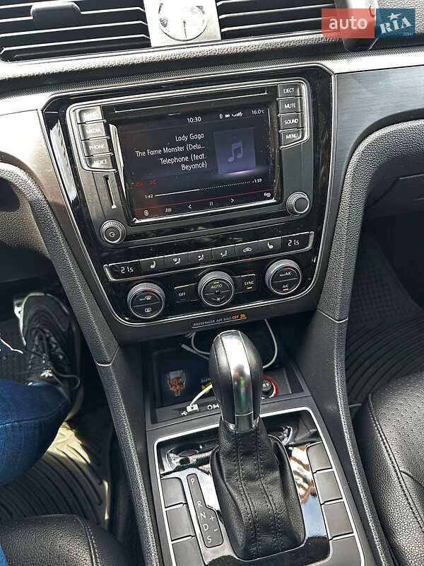 Седан Volkswagen Passat 2017 в Ивано-Франковске фото 9 Седан Volkswagen Passat 2017 в Ивано-Франковске