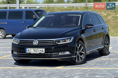 Універсал Volkswagen Passat 2015 в Житомирі