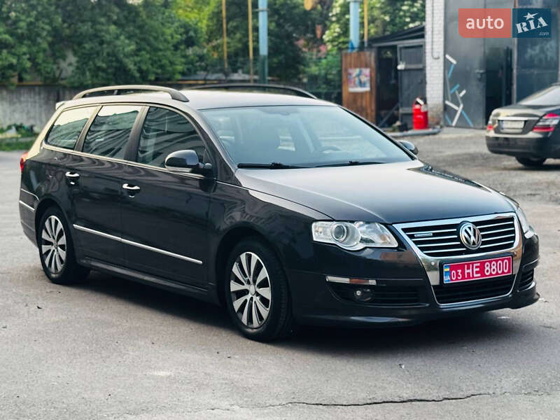 Універсал Volkswagen Passat 2010 в 