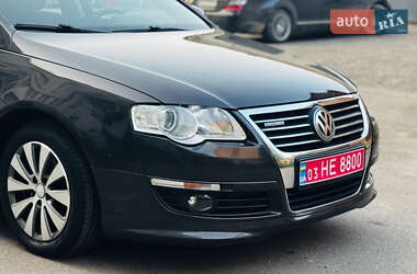 Універсал Volkswagen Passat 2010 в 
