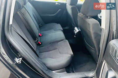Універсал Volkswagen Passat 2010 в 