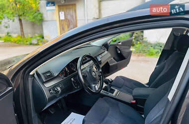 Універсал Volkswagen Passat 2010 в 