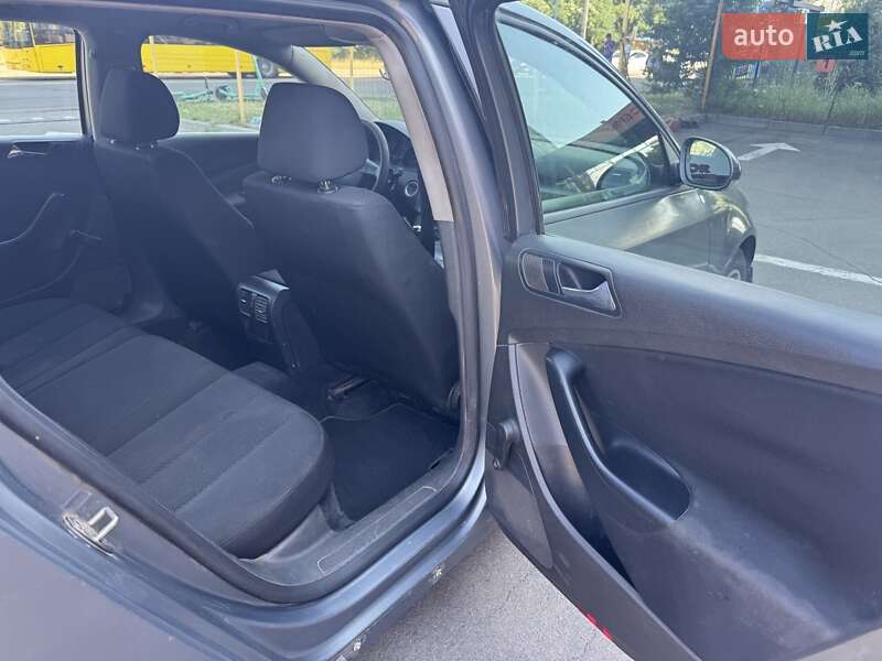 Универсал Volkswagen Passat 2007 в Киеве