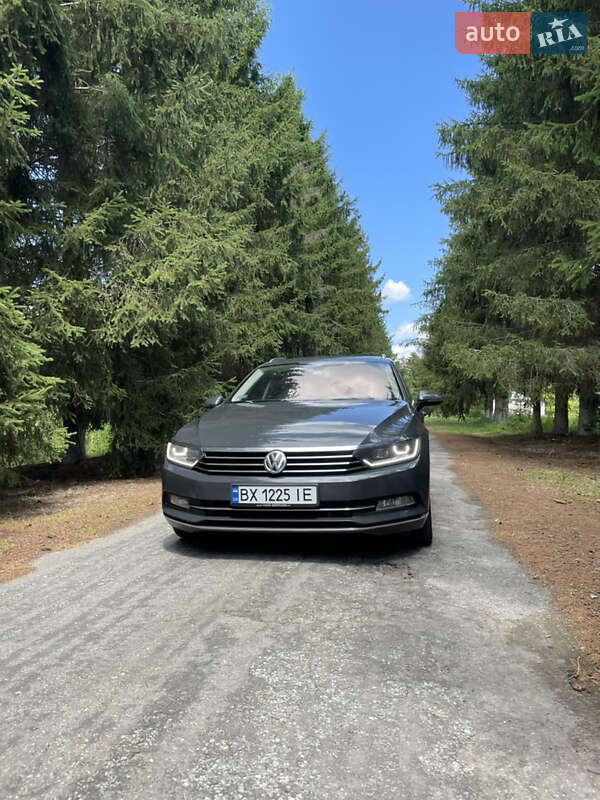 Універсал Volkswagen Passat 2015 в Любарі