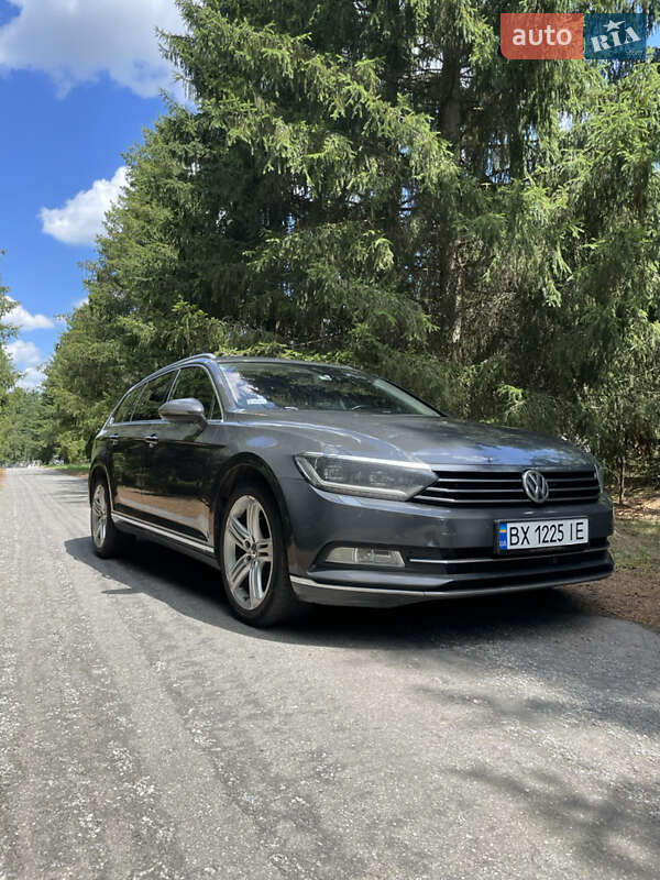 Універсал Volkswagen Passat 2015 в Любарі