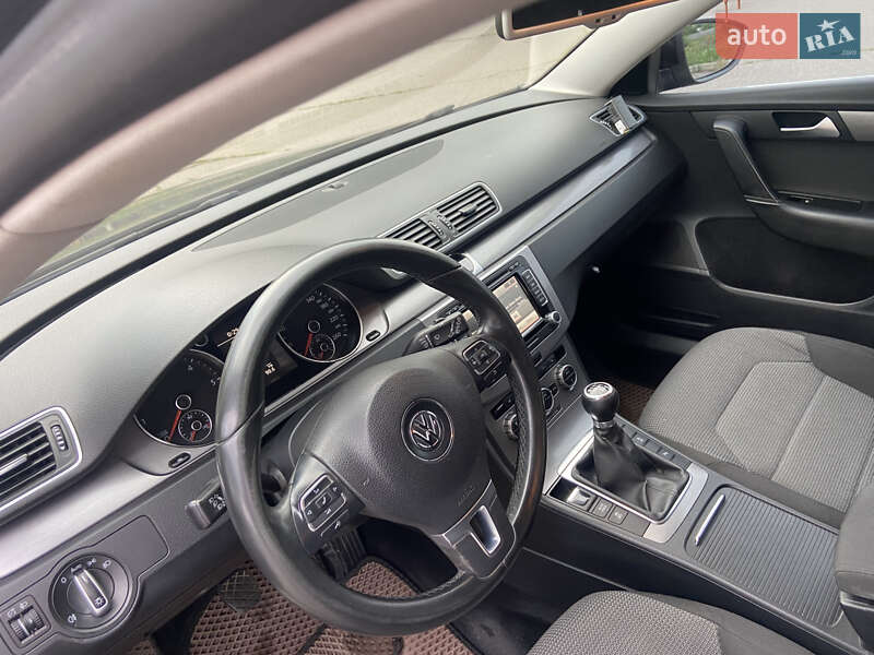 Универсал Volkswagen Passat 2012 в Черкассах