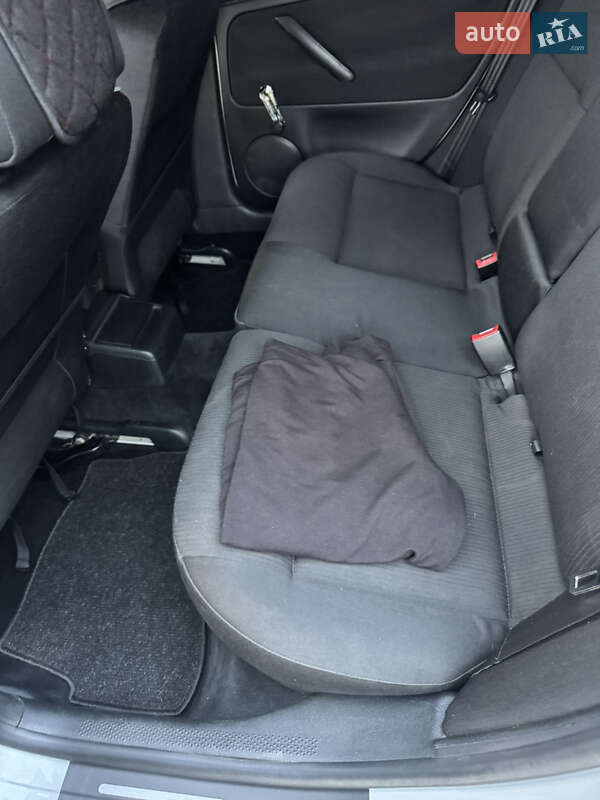 Універсал Volkswagen Passat 2001 в Чернігові