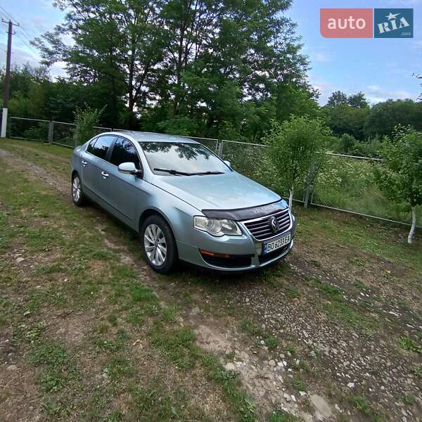 Седан Volkswagen Passat 2006 в Ивано-Франковске