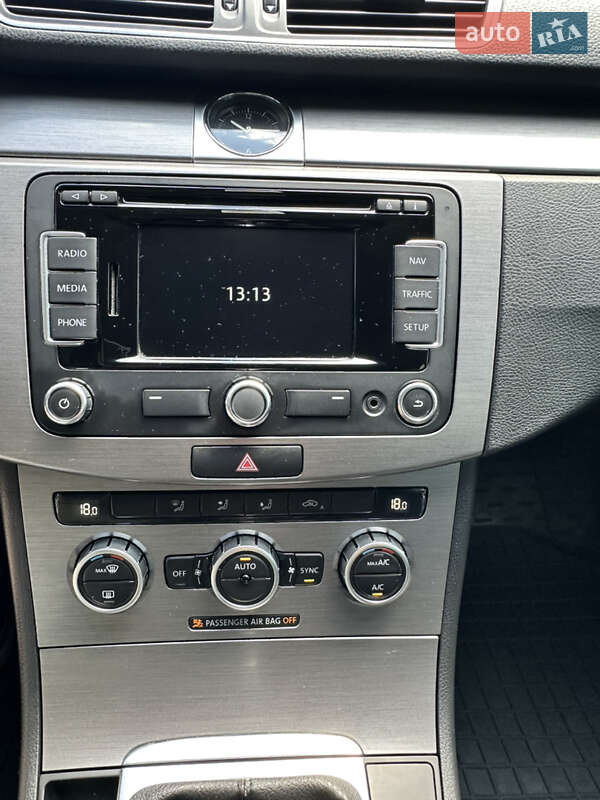Универсал Volkswagen Passat 2013 в Киеве