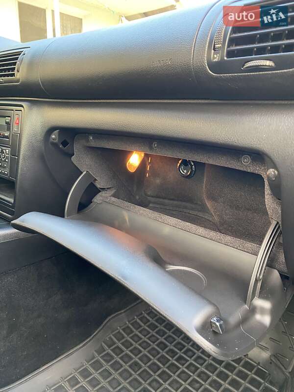 Седан Volkswagen Passat 2003 в Соснице