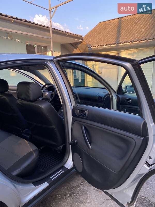 Седан Volkswagen Passat 2003 в Соснице