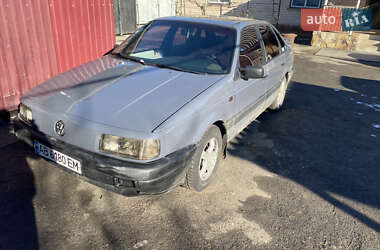 Седан Volkswagen Passat 1993 в Немирове