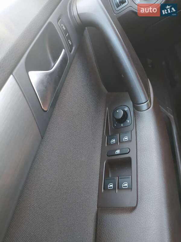 Универсал Volkswagen Passat 2012 в Стрые